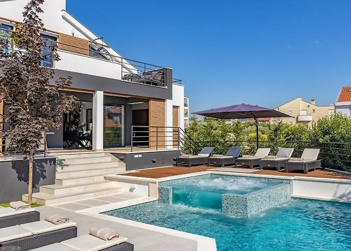 Nyaraló Bonavia Zára